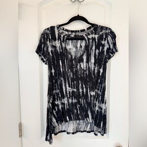Mudd Black & White Tie Dye Keyhole Top | Y2K Grunge Tee /Indie Sleaze- small